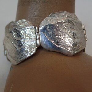 CASA 9.25 Sterling Silver (Stamped) Very Unique Design 7" Wrist  57.9 Grams